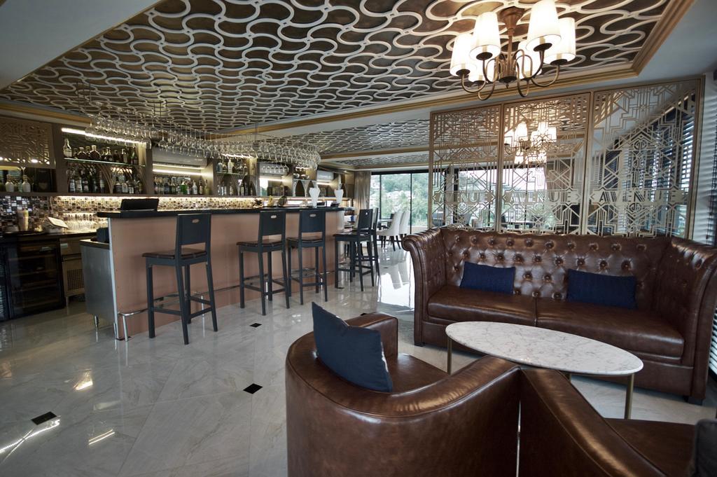 6Th Avenue Surin By Risa Appartement Buitenkant foto
